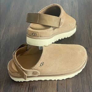 UGG tan original chestnut goldenstar clog